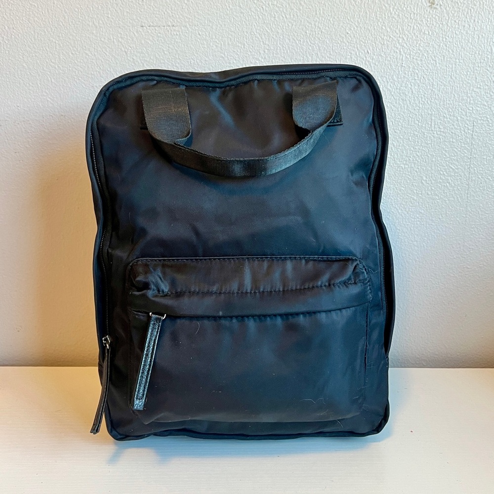 Cute Basic Nylon Backpack | Black